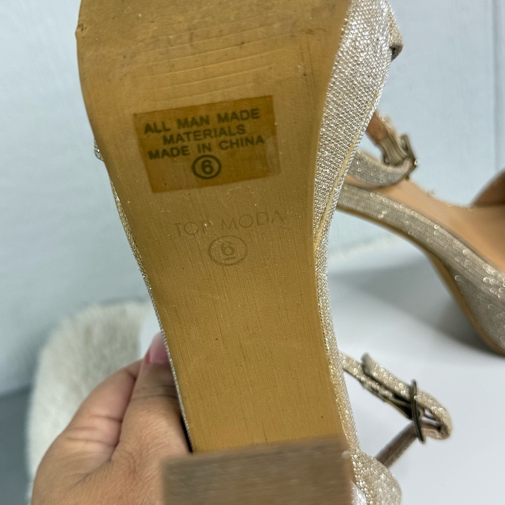 TOP Moda Women's Gold Platform Heels - Picture 6 of 8